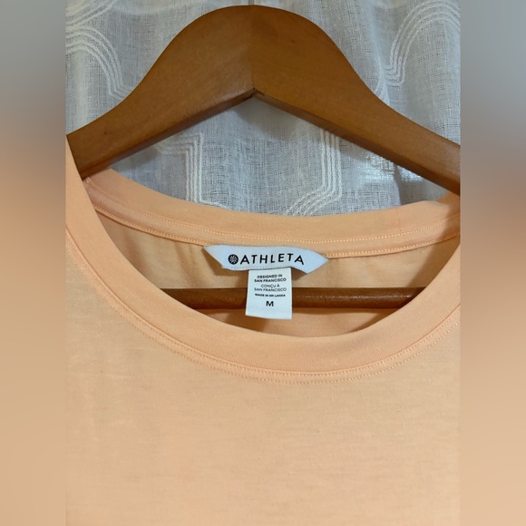 Athleta Light Orange Tank Top Muscle Tee Workout Top Women’s Size Medium NWOT - Picture 2 of 6